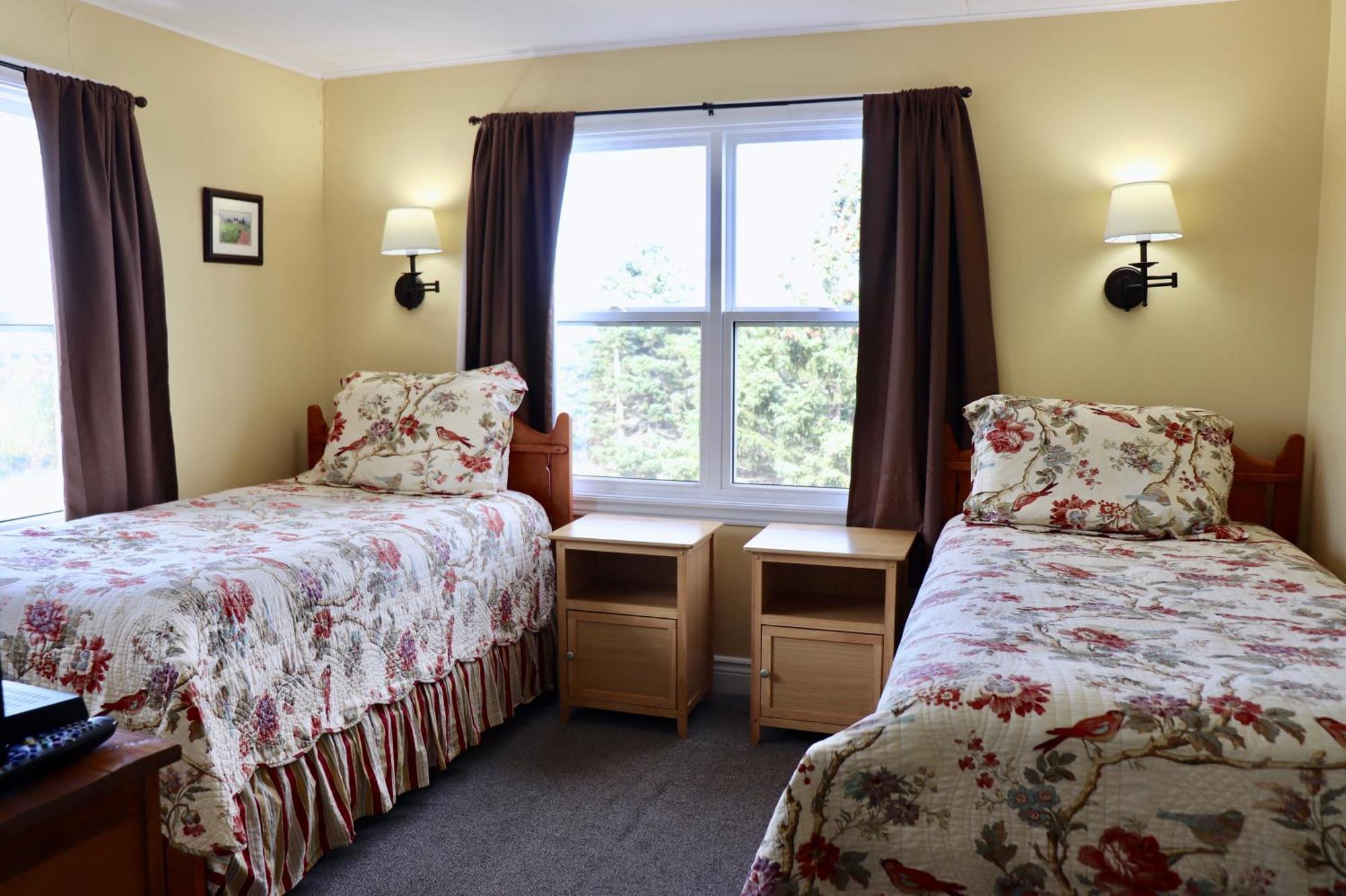 Shining Waters Country Inn Кавендиш Экстерьер фото