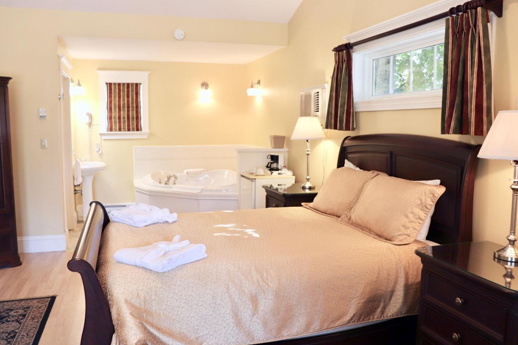 Shining Waters Country Inn Кавендиш Экстерьер фото