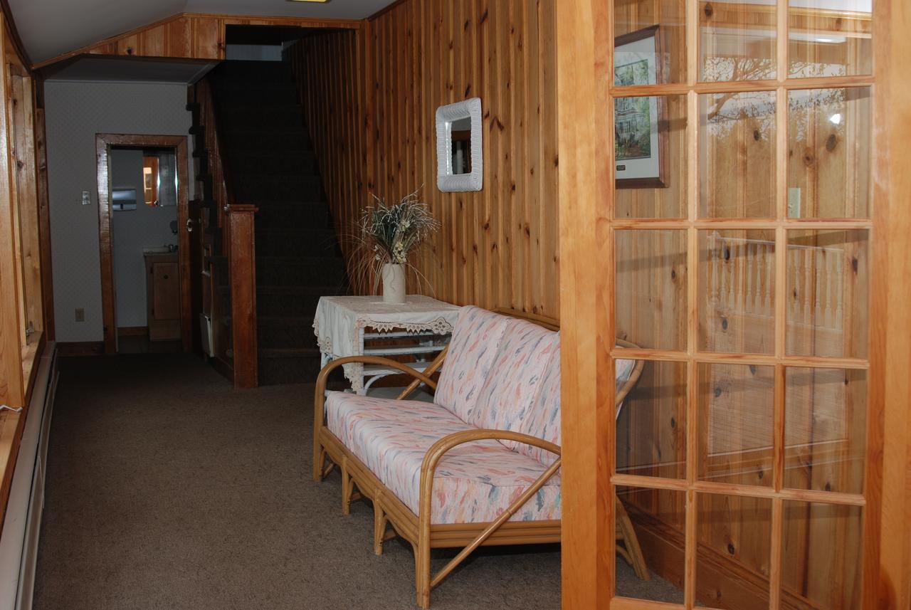 Shining Waters Country Inn Кавендиш Экстерьер фото