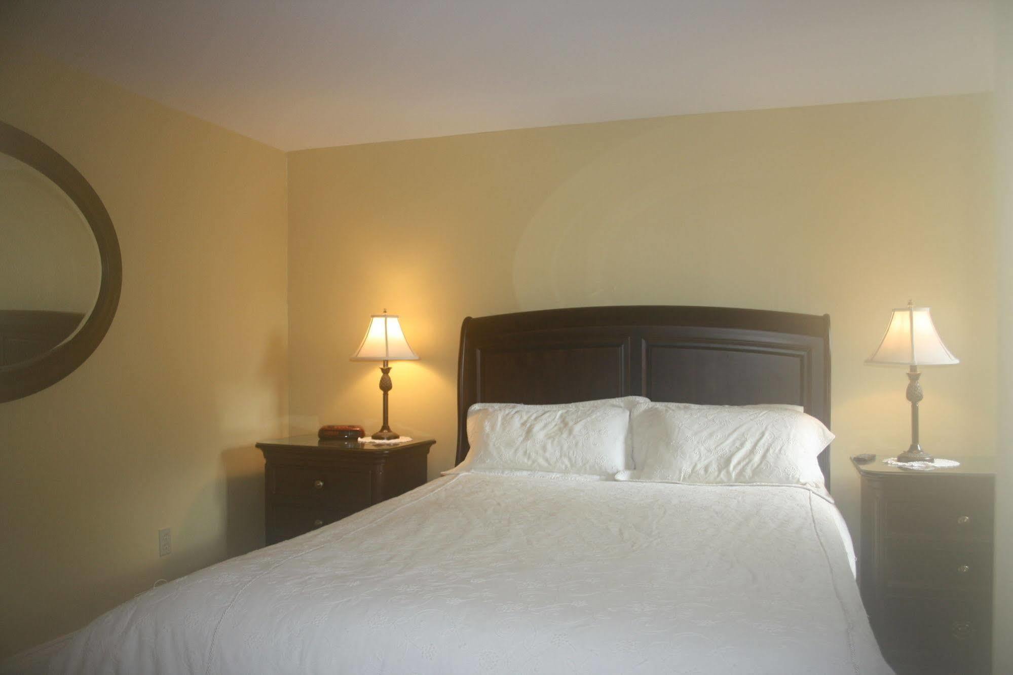 Shining Waters Country Inn Кавендиш Экстерьер фото